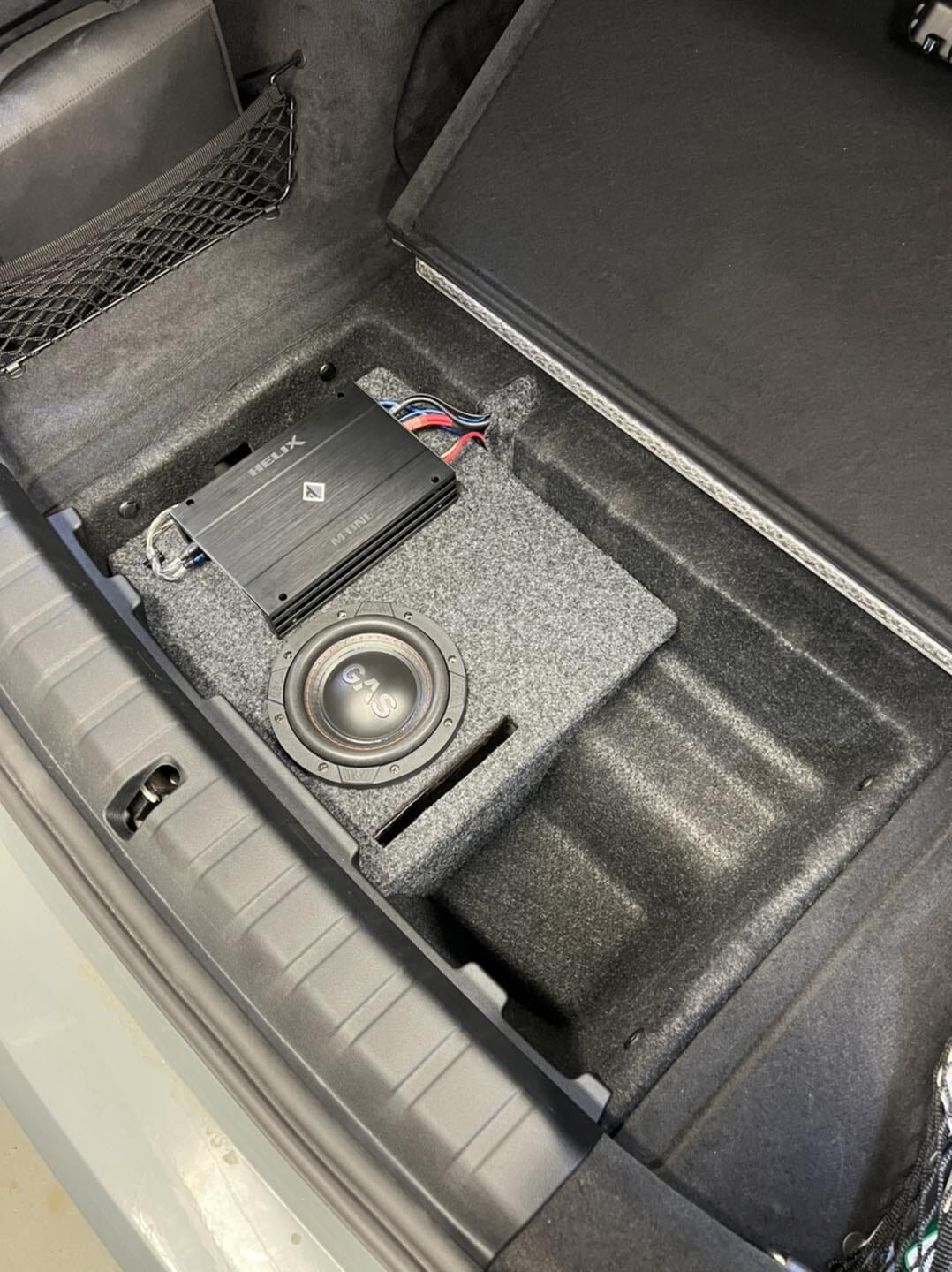 bmwi4.jpg
