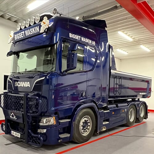 Lydoppgradering Scania med fabrikkoppgradert stereo